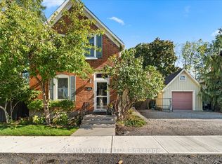 370 Main St, Deseronto, ON K0K1X0