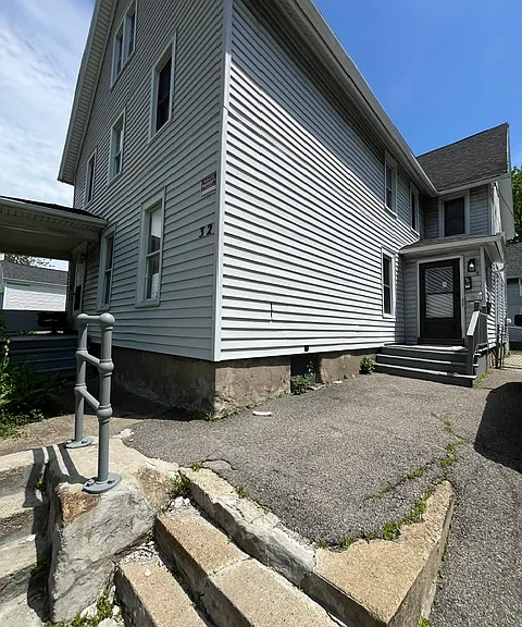 32 Jefferson Ave #2 — Photo 6