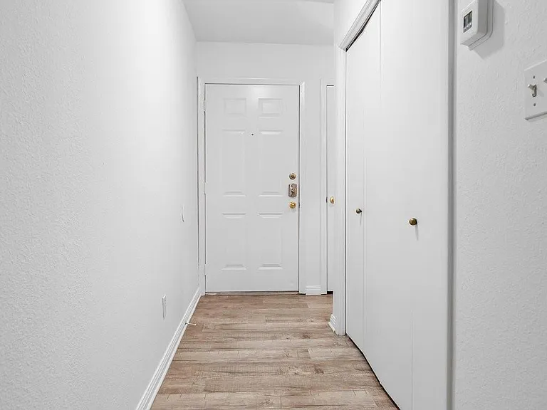 438 Yacht Club Dr #C — Photo 8