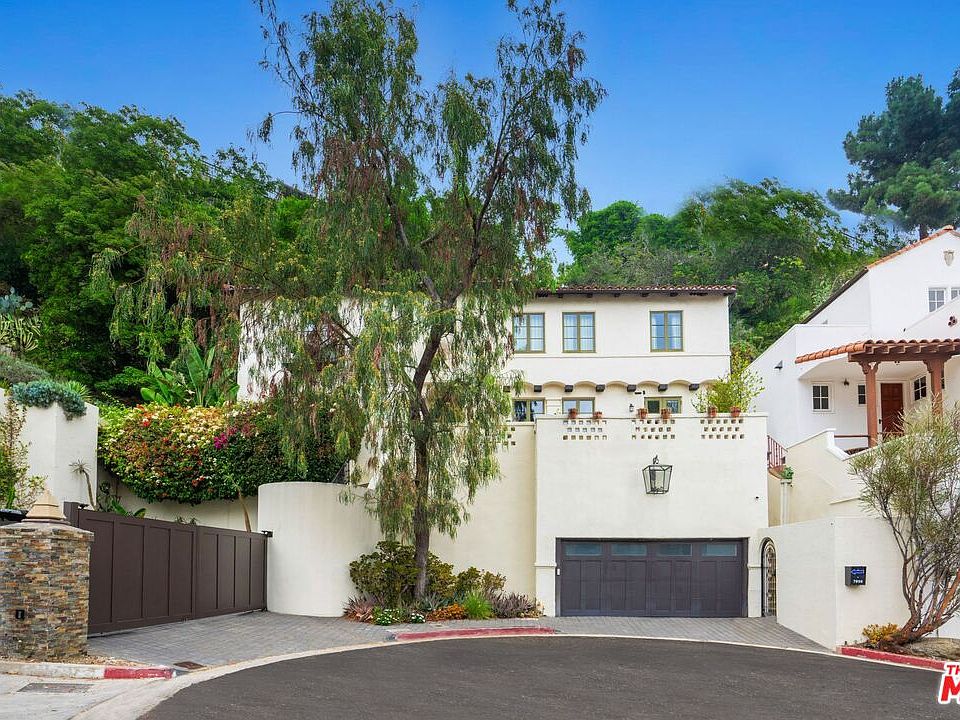 7939 Hillside Ave, Los Angeles, CA 90046 | MLS #26714339 | Zillow