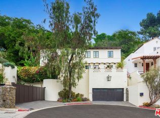 7939 Hillside Ave, Los Angeles, CA 90046