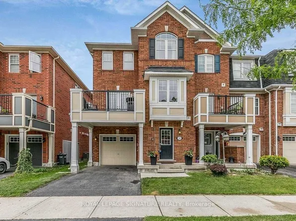 14 Butterworth Rd, Brampton, ON L7A 3Y9