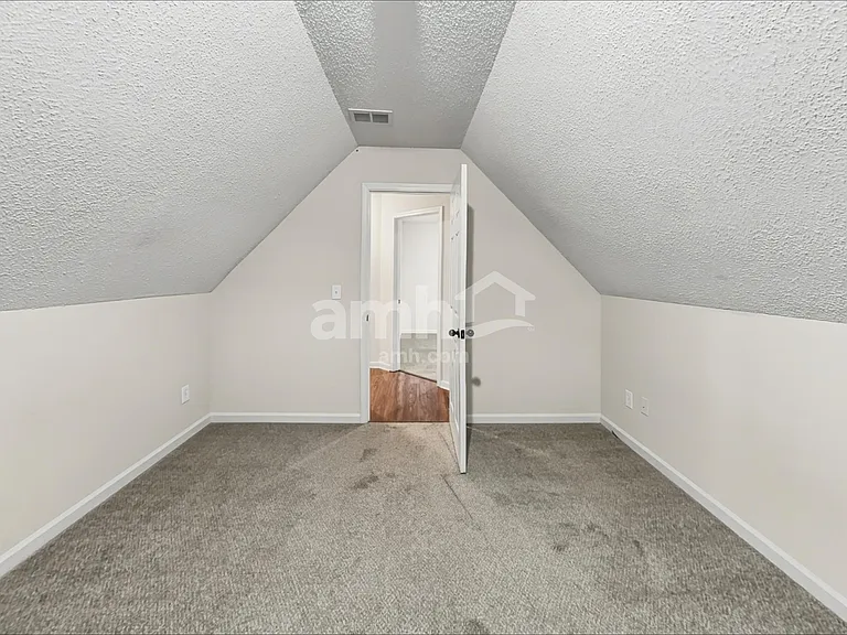 1759 Maxey Ln — Photo 18