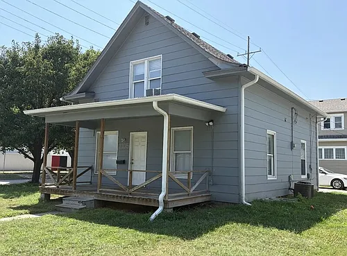 1105 N 25th St Photo 1