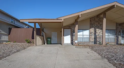 709 Arrowhead Cir Photo 1
