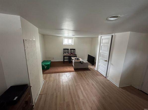 fort-wayne-indiana-73109611 picture