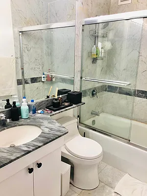 Rented by Level Group | media 7