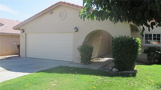 1st image of 52690 Avenida Alvarado