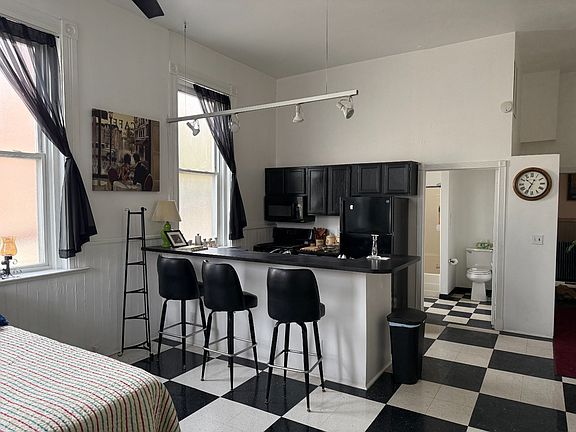 3rd image of 2469 W McMicken Ave APT 2