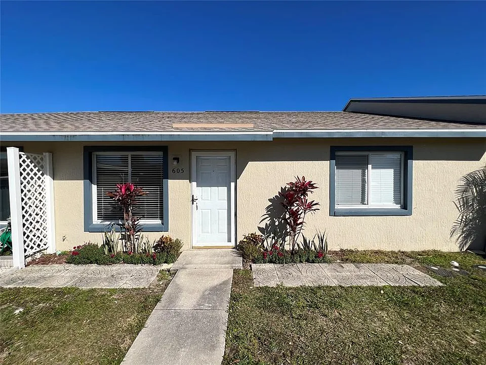 605 Ridge Ter #605