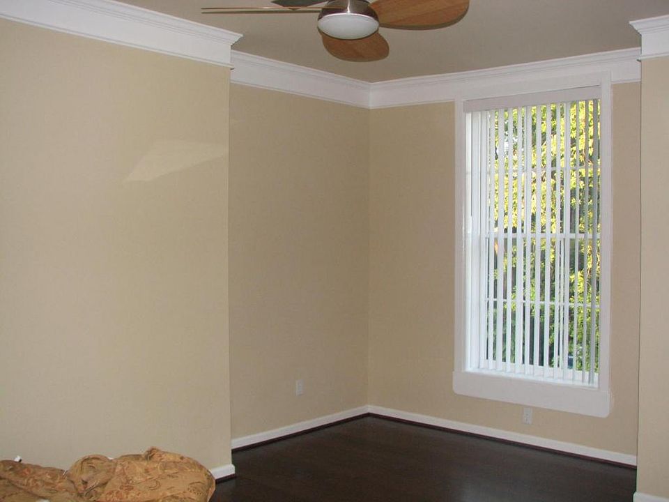 2nd image of 324 S Upper St APT 4
