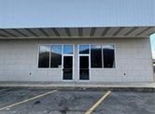1132 3rd Ave, Ford City, PA 16226