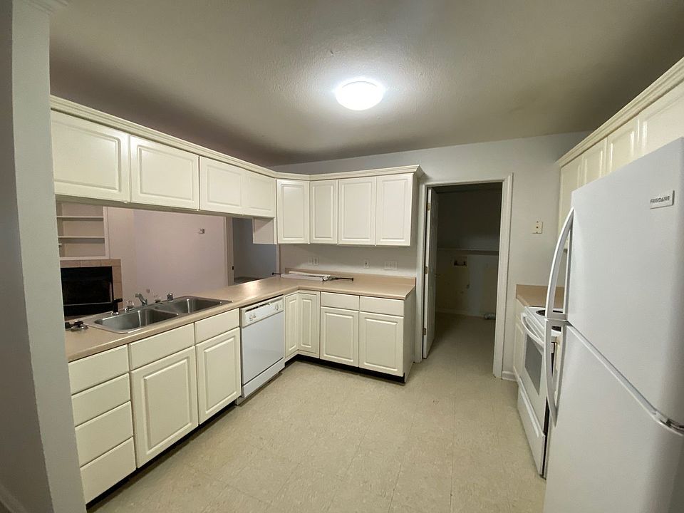 606 Elm 606 Elm Ave Jonesboro AR Zillow