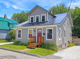 17 Front St, Rumford, ME 04276