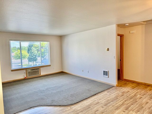 1st image of 5104 W Nob Hill Blvd