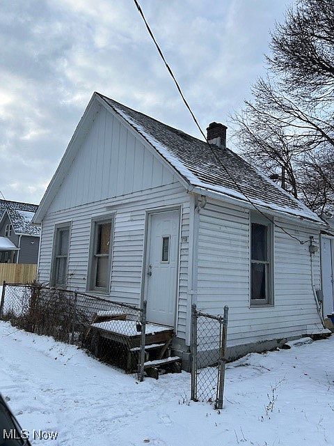 2nd image of 7118 Elton Ave