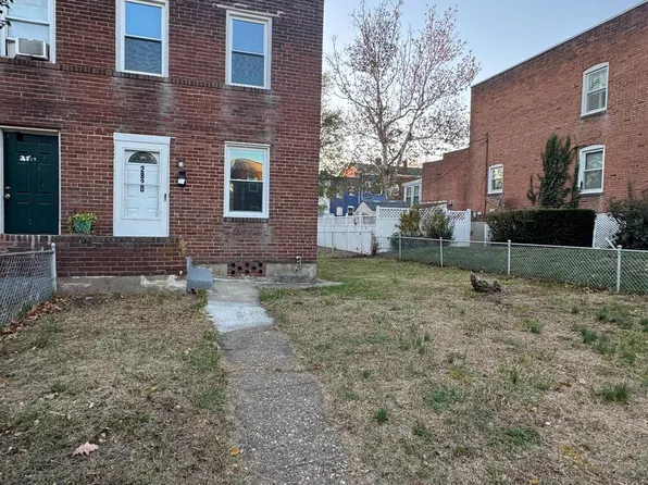 2820 Bookert Dr, Baltimore, MD 21225