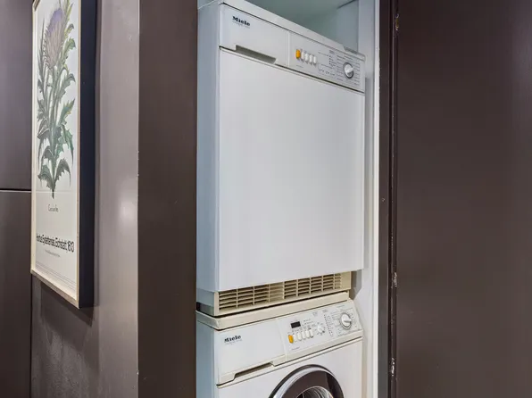 570 Park Avenue image 18 of 19