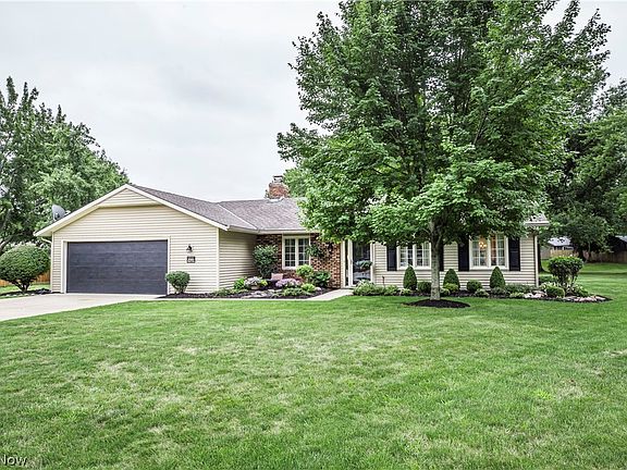 3rd image of 10795 Creek Moss Ln