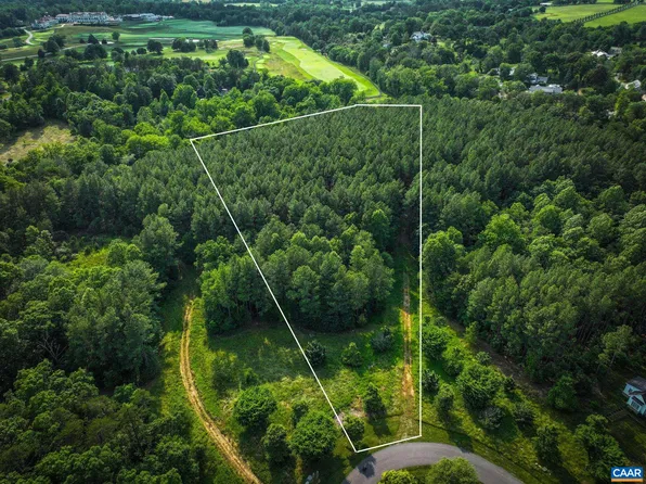 65 Palmer Dr, Keswick, VA 22947