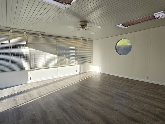 4th image of 34800 Potomac River Pl