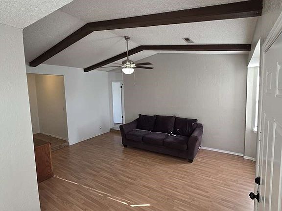 4th image of 1628 S Redbud Pl