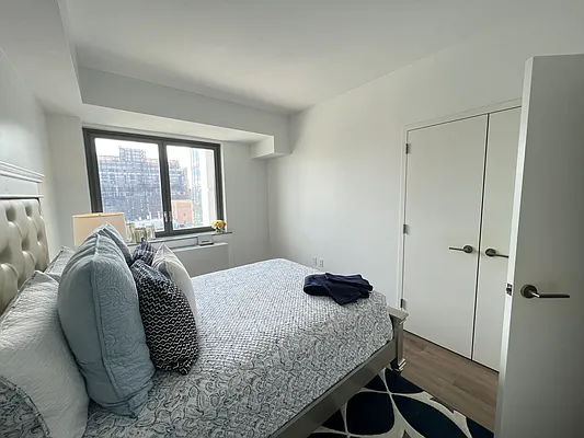 Rented by New York City Moves Team LLC | media 17