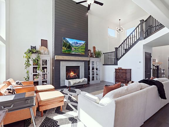 4th image of 1027 W Seasons View Ct