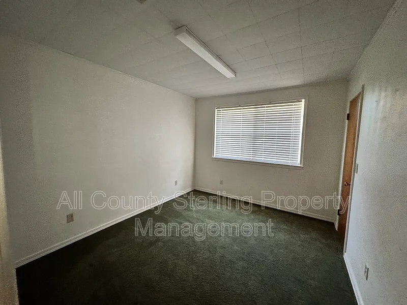 3 bed, 1.0 bath, 1605 sqft, $1,195 — Photo 3