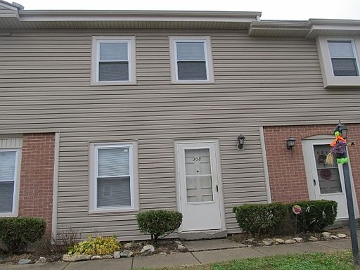 2nd image of 308 Windsor Park Dr
