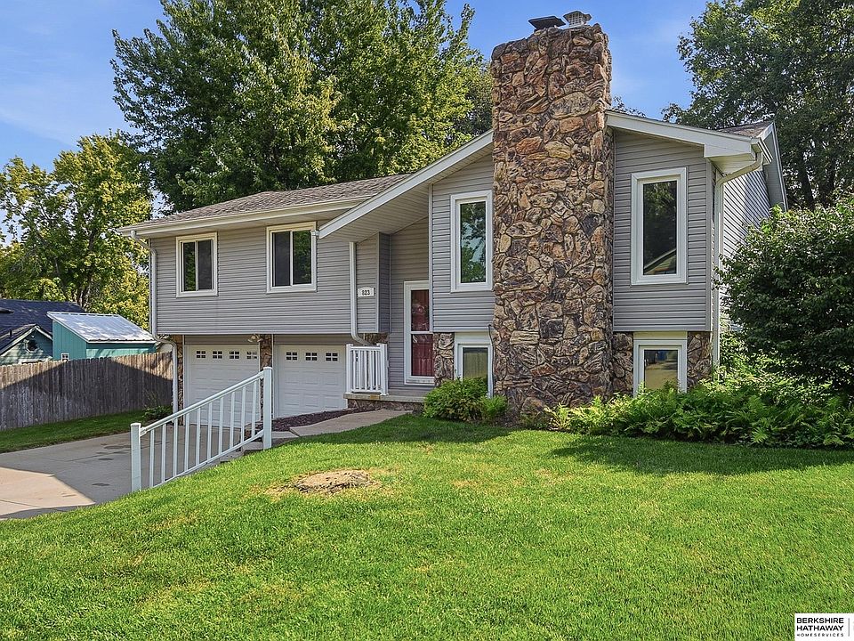 1st image of 823 Tara Rd