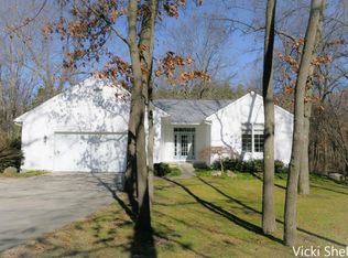 4911 Brookestone Dr NE, Rockford, MI 49341