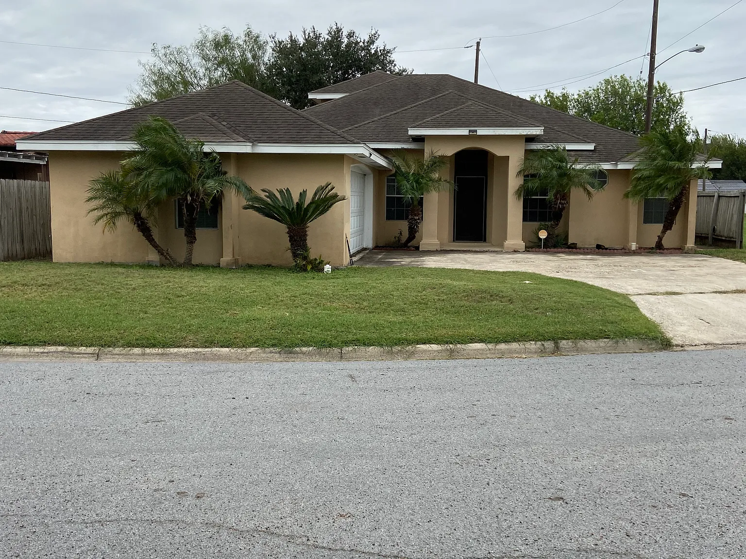 Guerra Estates — Photo 1
