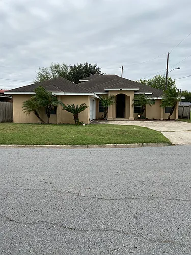 204 Bowers St Photo 1