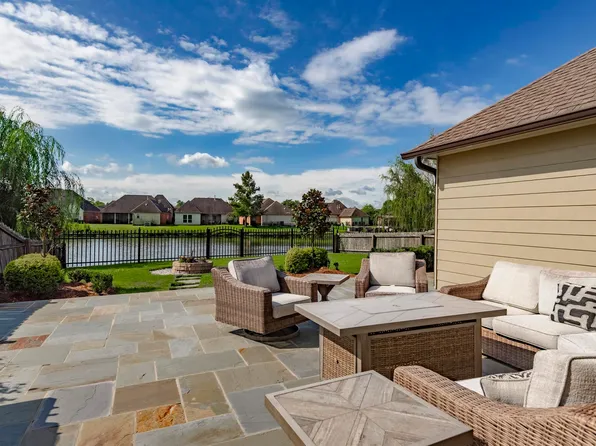 10516 Hill Pointe Ave, Baton Rouge, LA 70810