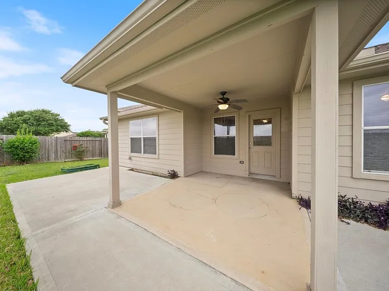 6007 Wilcox Point Ct — Photo 12