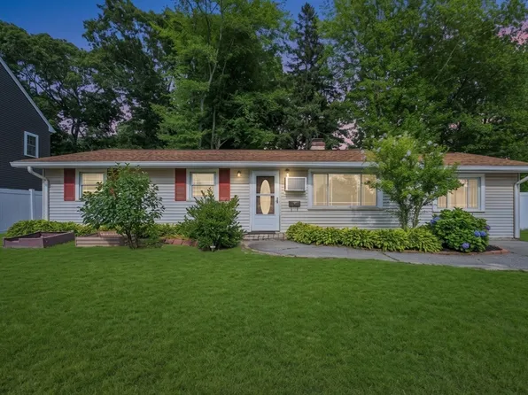 34 Joseph Rd, Braintree, MA 02184