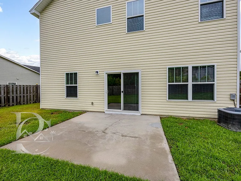 122 Drummond Way — Photo 35