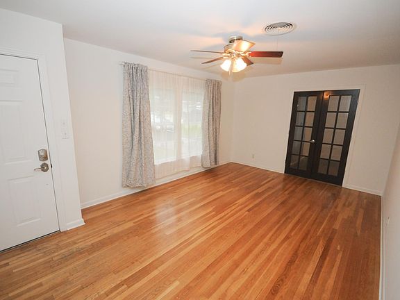Living Room / Entrance Room