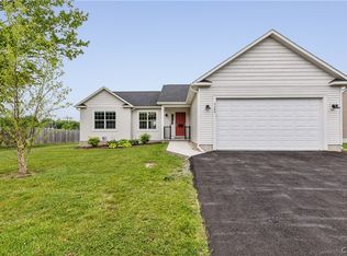 6389 Finish Line Trl, Brewerton, NY 13029