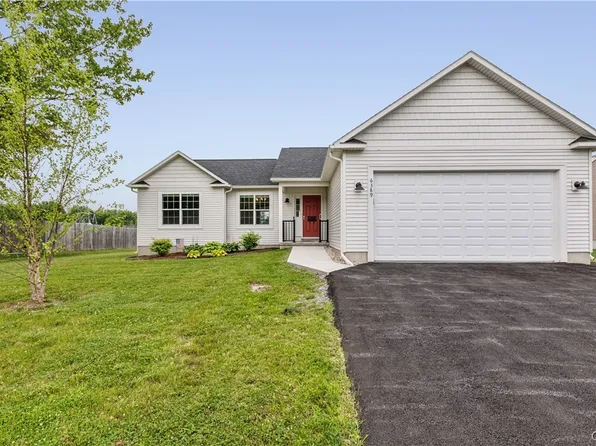6389 Finish Line Trl, Brewerton, NY 13029