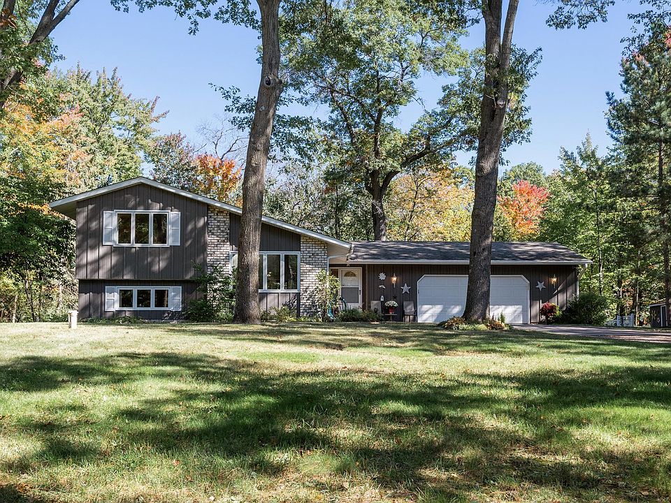1st image of 21387 W Birchwood Cir NE