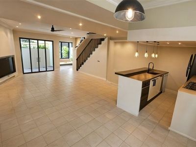 12310 Burbank Blvd APT 12, Valley Village, CA, 91607