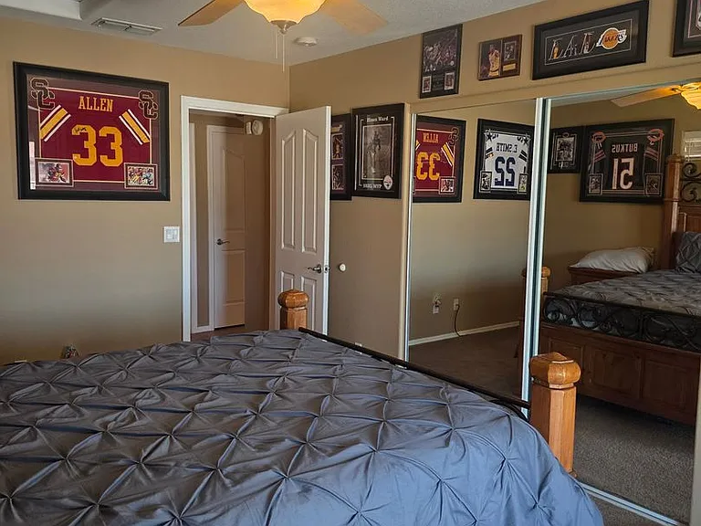 2121 E Desert Lakes Dr — Photo 23