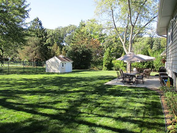 4th image of 12940 Westgate Dr