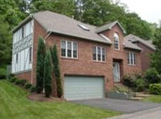412 Rockledge Dr, Sewickley, PA