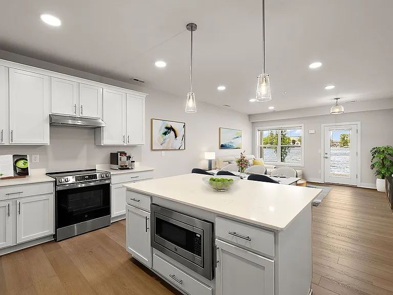 Mystic Cove - Luxury Lakefront Living — Photo 45