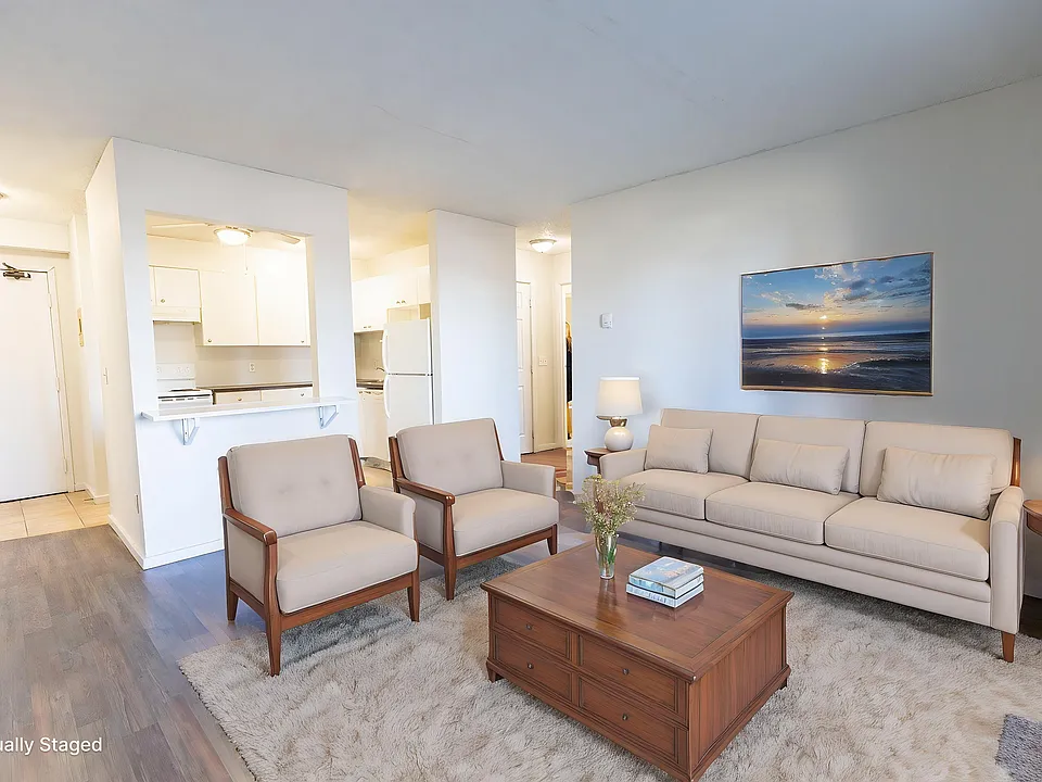 216 Doverglen Cres SE