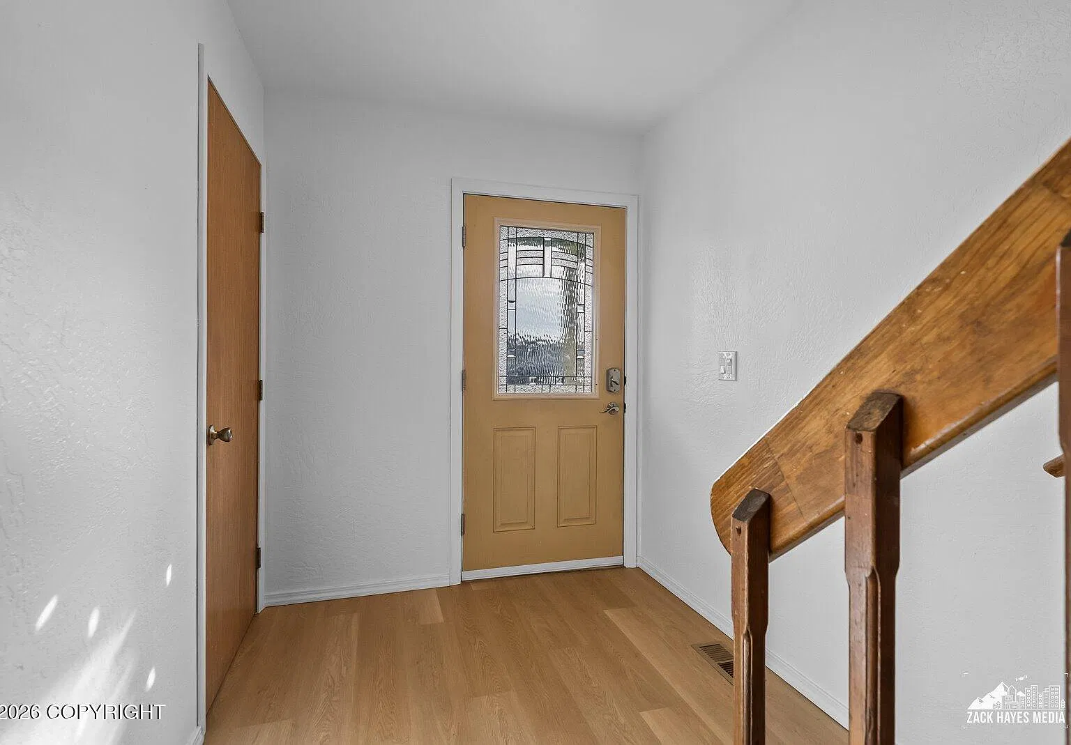 3 bed, 1.5 bath, 1344 sqft, $2,400 — Photo 2
