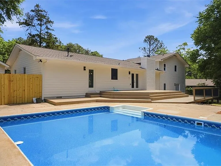 1073 Grayson Pkwy — Photo 34